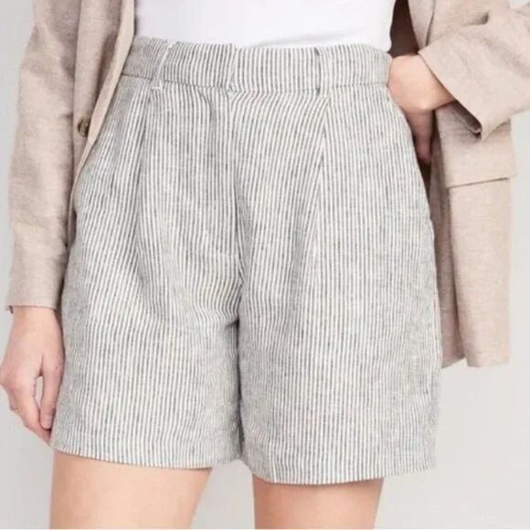 Old Navy Linen Blend Hickory Striped Pleated Shorts Size Large - Picture 1 of 6
